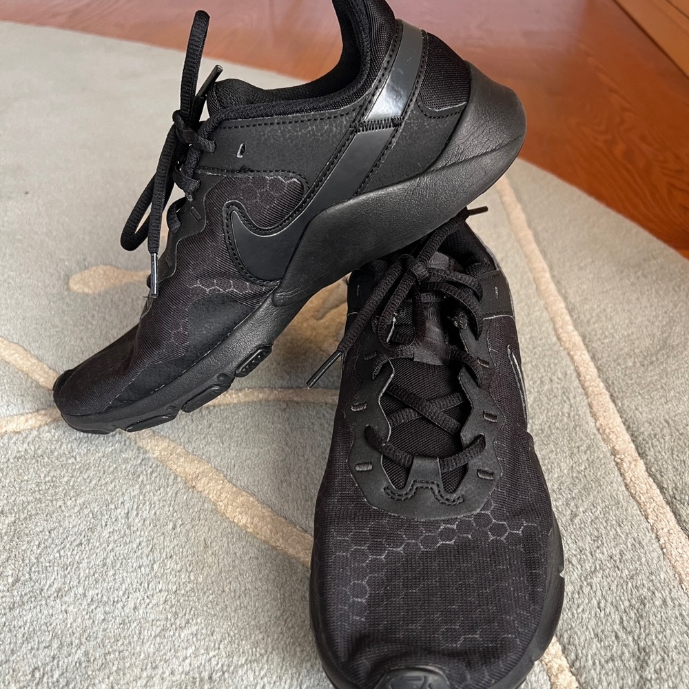 Black Nike Sneakers